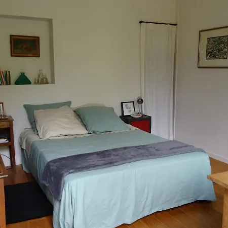 D'hotes Sur Jardin Acces Pmr 3* Καν