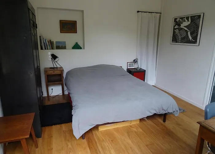 D'hotes Sur Jardin Acces Pmr Bed & Breakfast